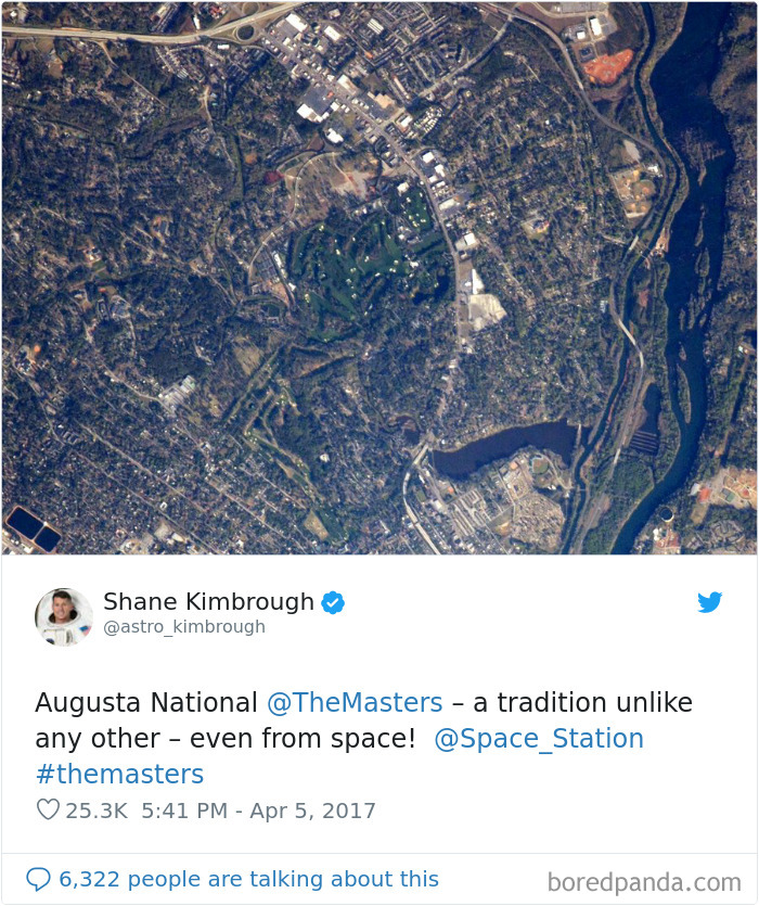 Astronaut Photo Tweet