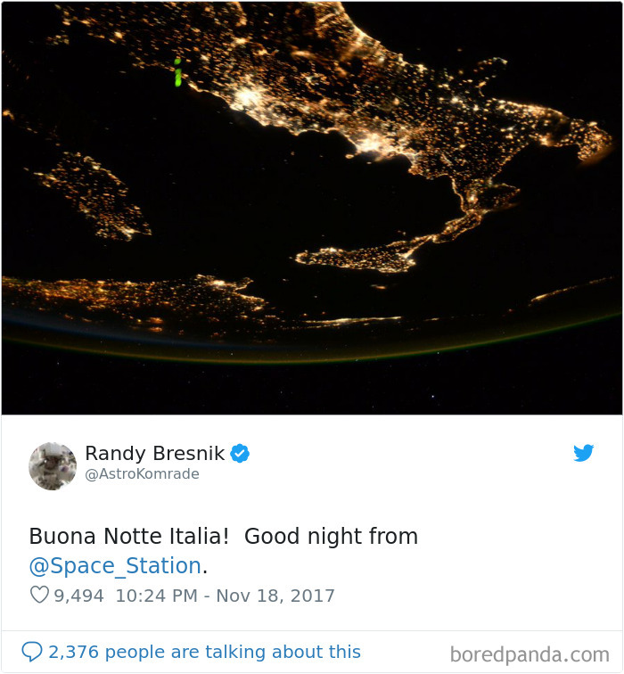 Astronaut Photo Tweet