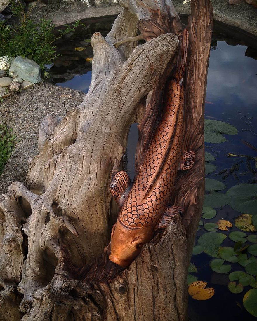 American Artist Creates Art With Reused Wood And The Result Looks Magical