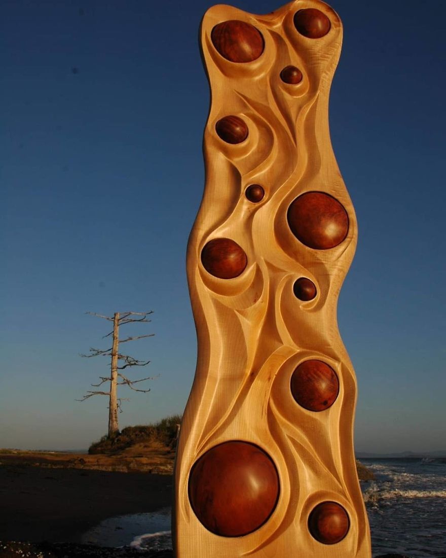 American Artist Creates Art With Reused Wood And The Result Looks Magical