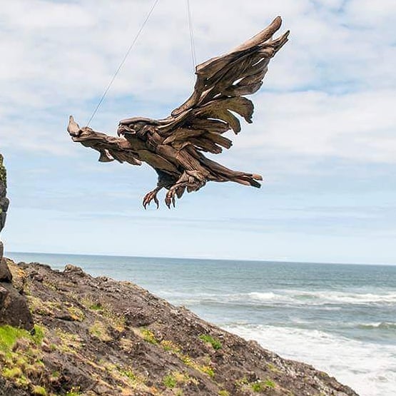 American Artist Creates Art With Reused Wood And The Result Looks Magical