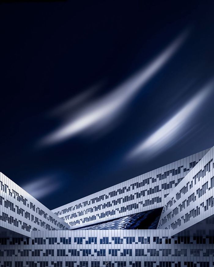 Seduced By The Light - My Addiction To Light And Shadows