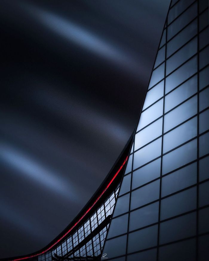 Seduced By The Light - My Addiction To Light And Shadows