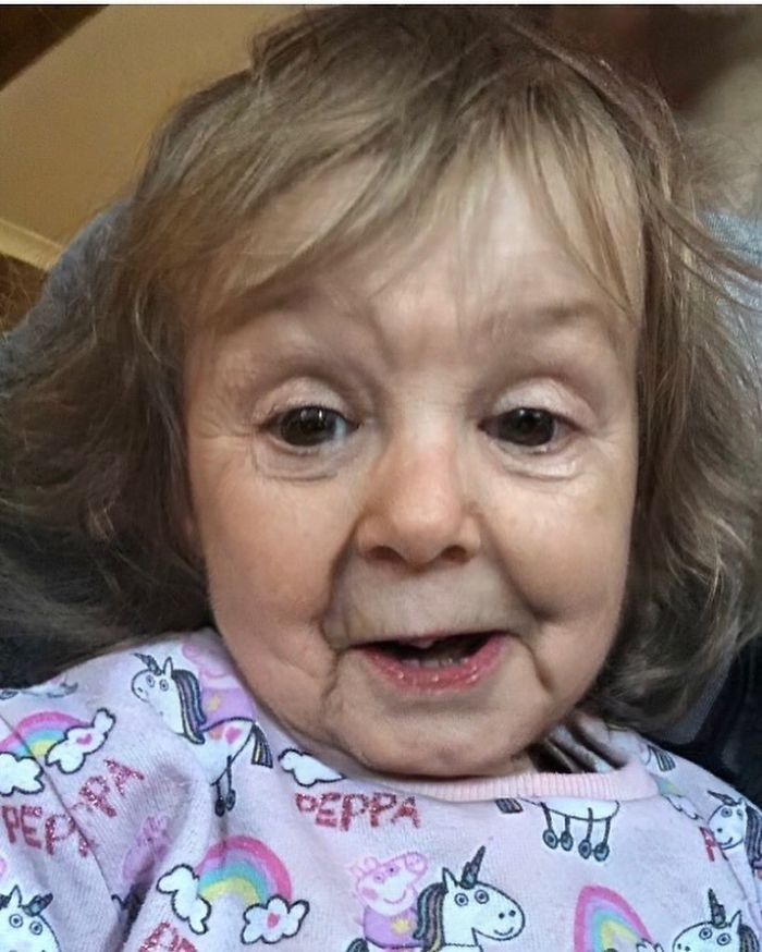 Faceapp-Age-Challenge-Old-Filter-Photos