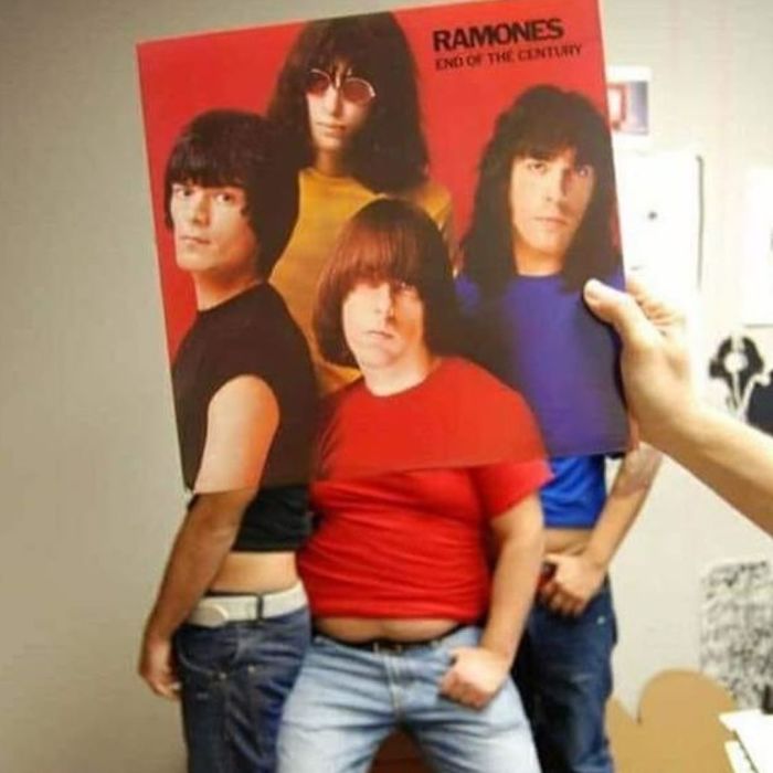 People Are Merging Old Vinyl Covers With Parts Of Their Bodies And The Result Is Amazing
