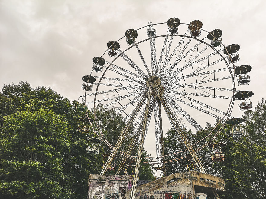 My 22 Pics Show A Closed Amusement Park That Reminds You Of The Soviet Era My 22 Pics Show A Closed Amusement Park That Reminds You Of The Soviet Era