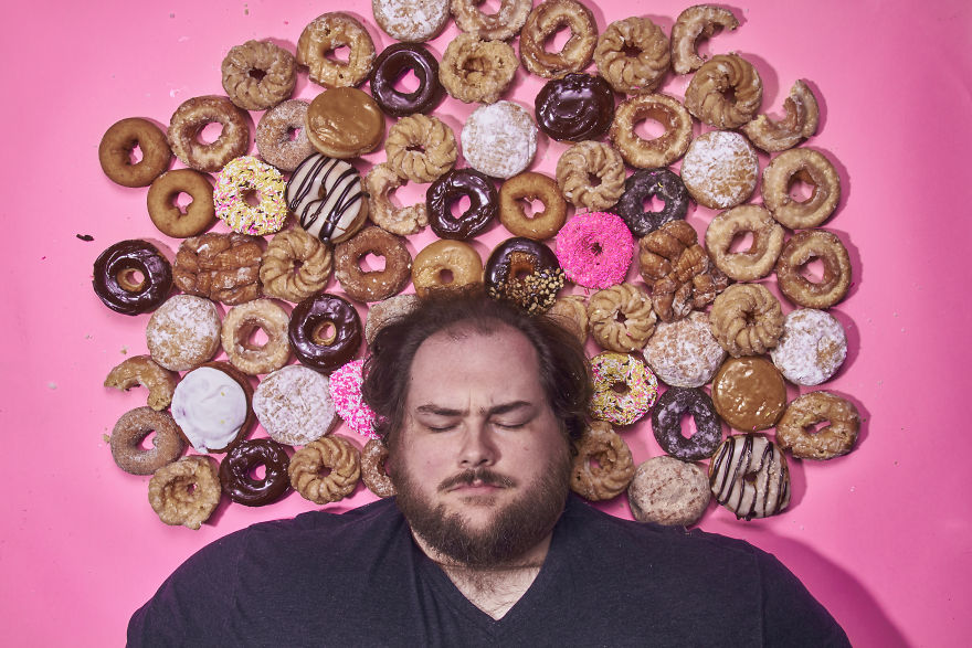 I Show My Poor Relationship With Junk Food And My Own Body Image (10 pics)