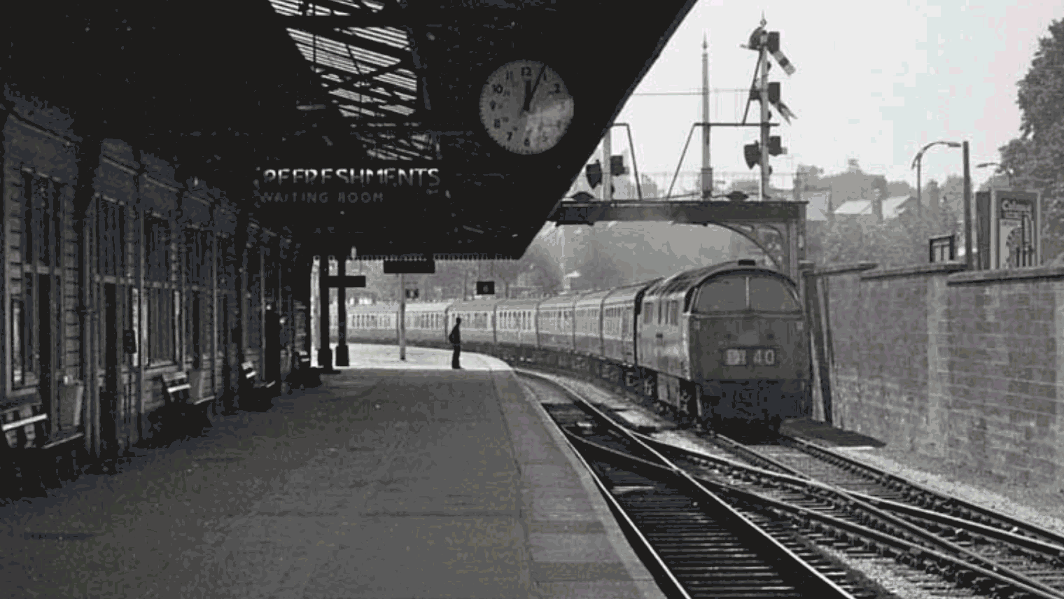 History Of The UK's Railways (5 Before & After Gifs) History Of The UK's Railways (5 Before & After Gifs)