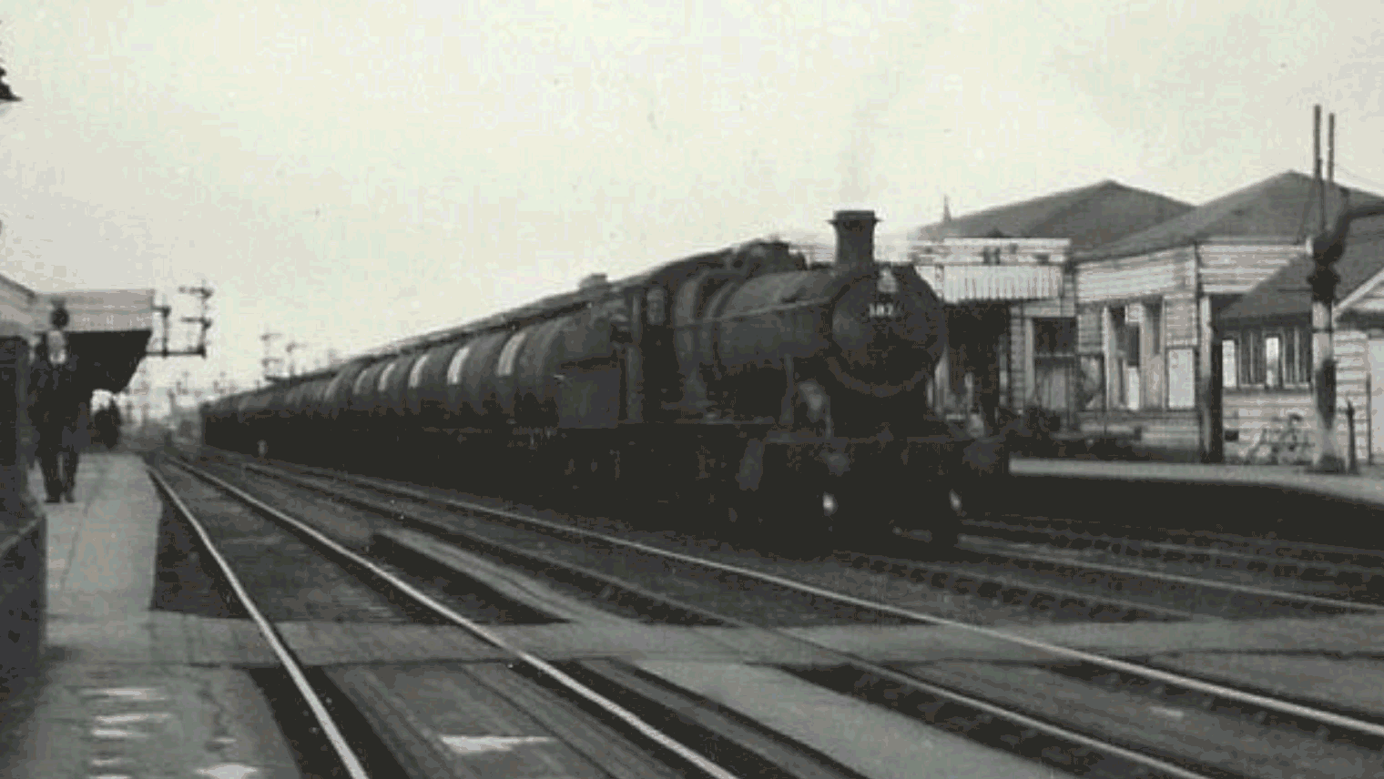 History Of The UK's Railways (5 Before & After Gifs) History Of The UK's Railways (5 Before & After Gifs)