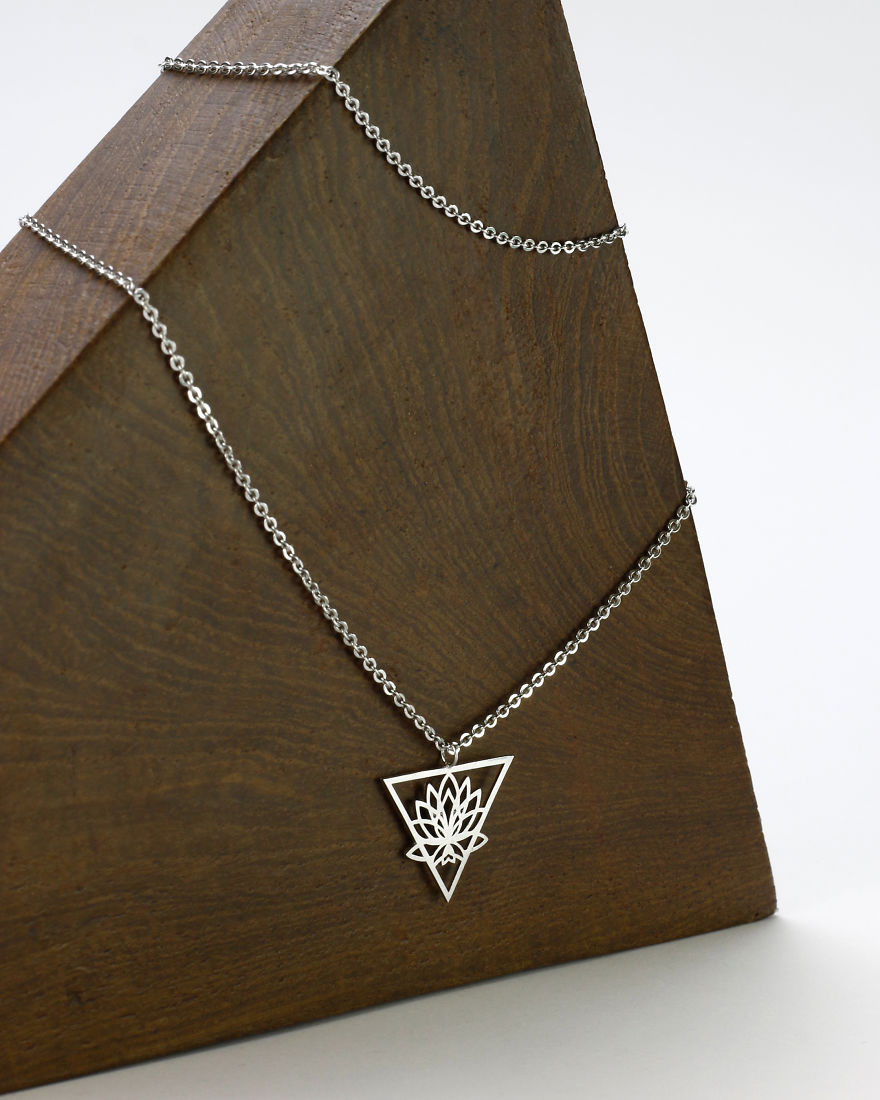 I Create Intricate Silver Pendants Based On My Papercuts (19 Pics) I Create Intricate Silver Pendants Based On My Papercuts (19 Pics)