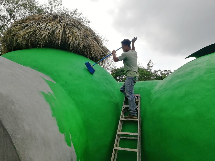I Used A Mix Of Concrete And Dish-Washing Detergent To Build This Amazing Dome House In Costa Rica