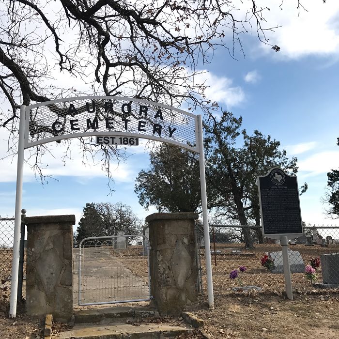 I Visited The Aurora Space Alien Grave - A Ufo Incident 50 Years Before Roswell