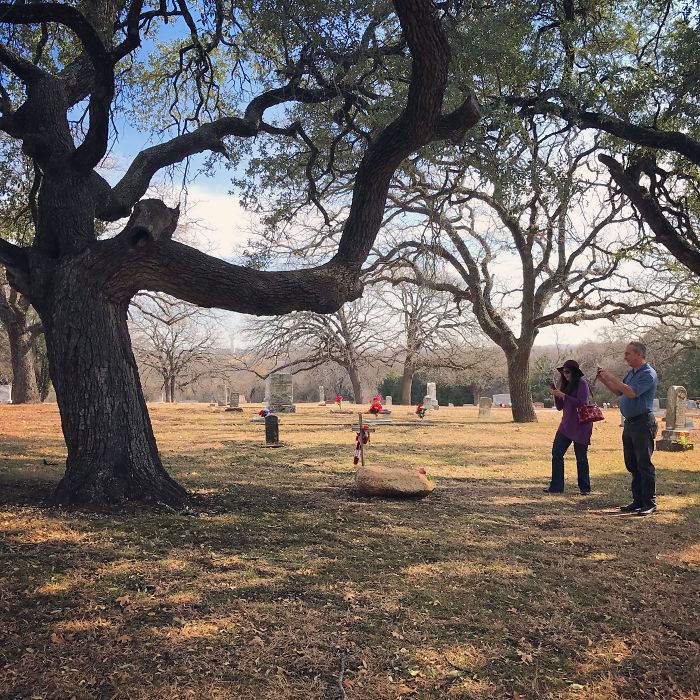 I Visited The Aurora Space Alien Grave - A Ufo Incident 50 Years Before Roswell I Visited The Aurora Space Alien Grave - A Ufo Incident 50 Years Before Roswell