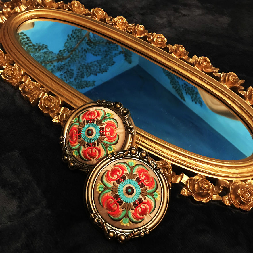 I Turned My Small Room Into A 'Beauty And The Beast' Inspired Castle Chambers