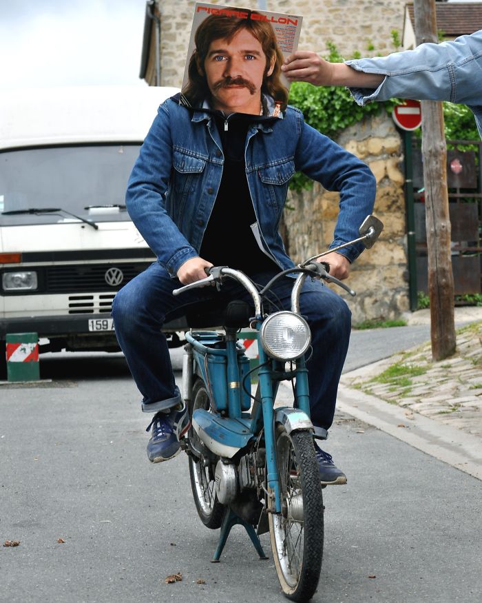 People Are Merging Old Vinyl Covers With Parts Of Their Bodies And The Result Is Amazing