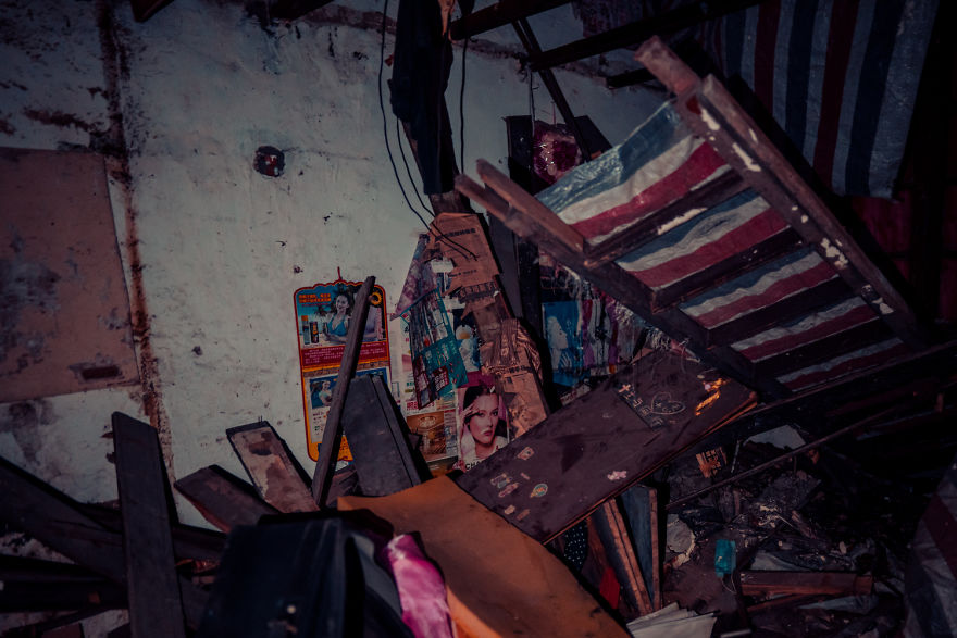 Photographer Captures Disappearing Shanghai Streets