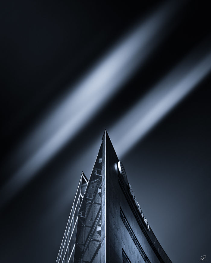 Seduced By The Light - My Addiction To Light And Shadows