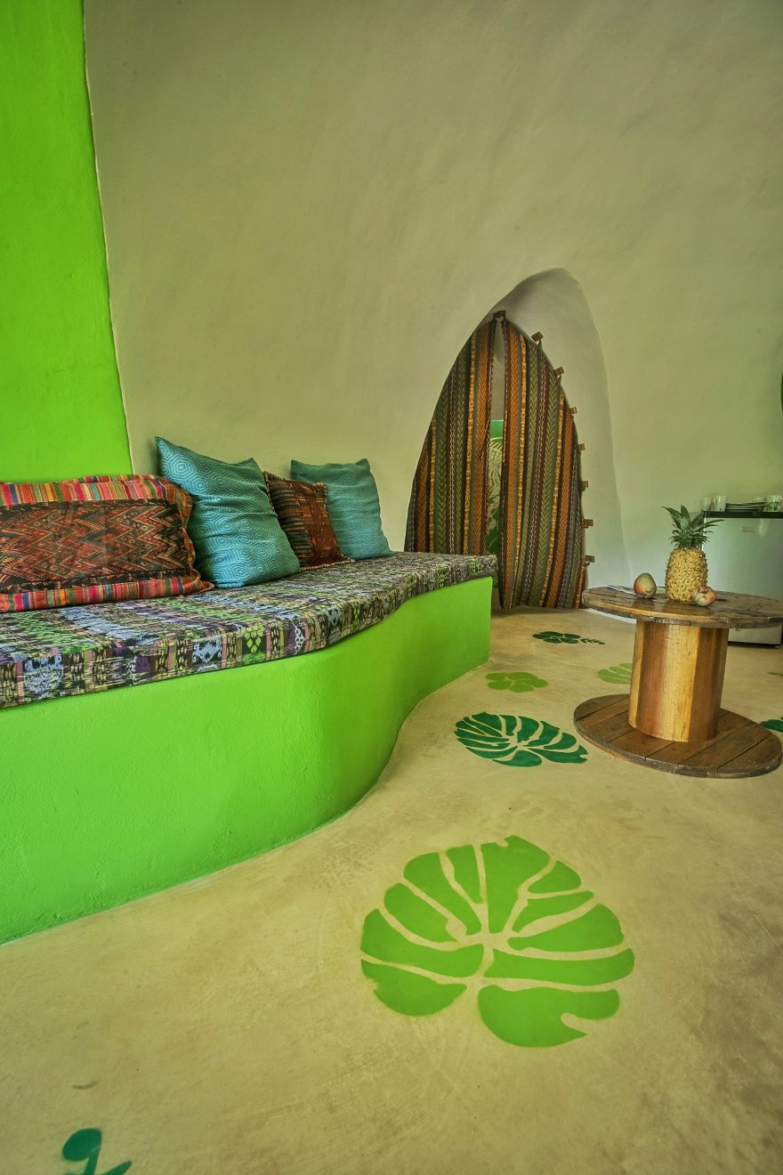 I Used A Mix Of Concrete And Dish-Washing Detergent To Build This Amazing Dome House In Costa Rica I Used A Mix Of Concrete And Dish-Washing Detergent To Build This Amazing Dome House In Costa Rica