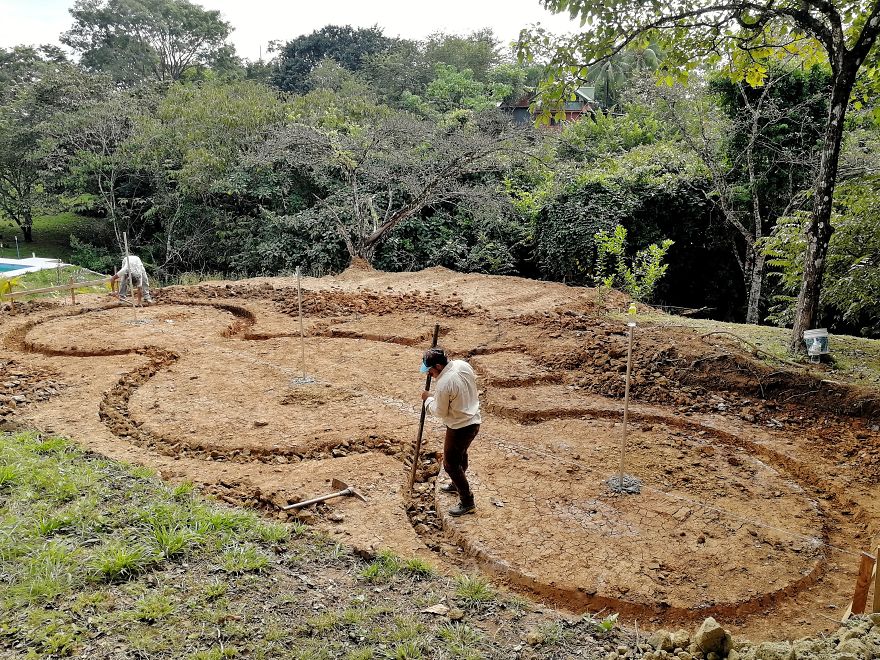 I Used A Mix Of Concrete And Dish-Washing Detergent To Build This Amazing Dome House In Costa Rica I Used A Mix Of Concrete And Dish-Washing Detergent To Build This Amazing Dome House In Costa Rica