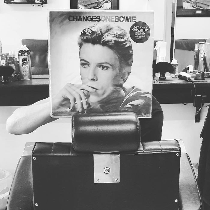 People Are Merging Old Vinyl Covers With Parts Of Their Bodies And The Result Is Amazing