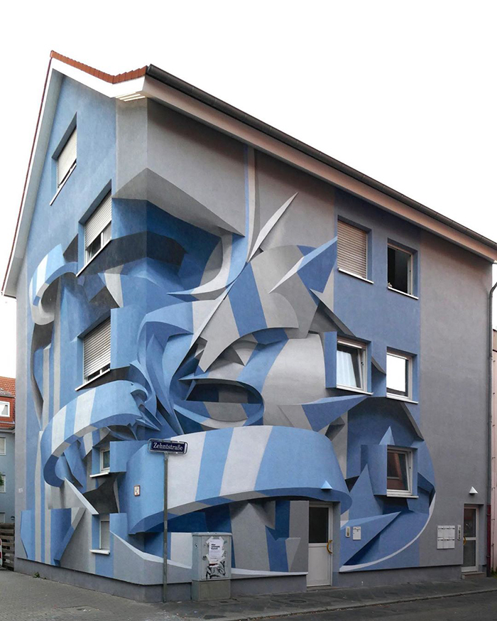 This Graffiti Artist Stuns Passerby With His 3D-Looking Abstract Drawings This Graffiti Artist Stuns Passerby With His 3D-Looking Abstract Drawings