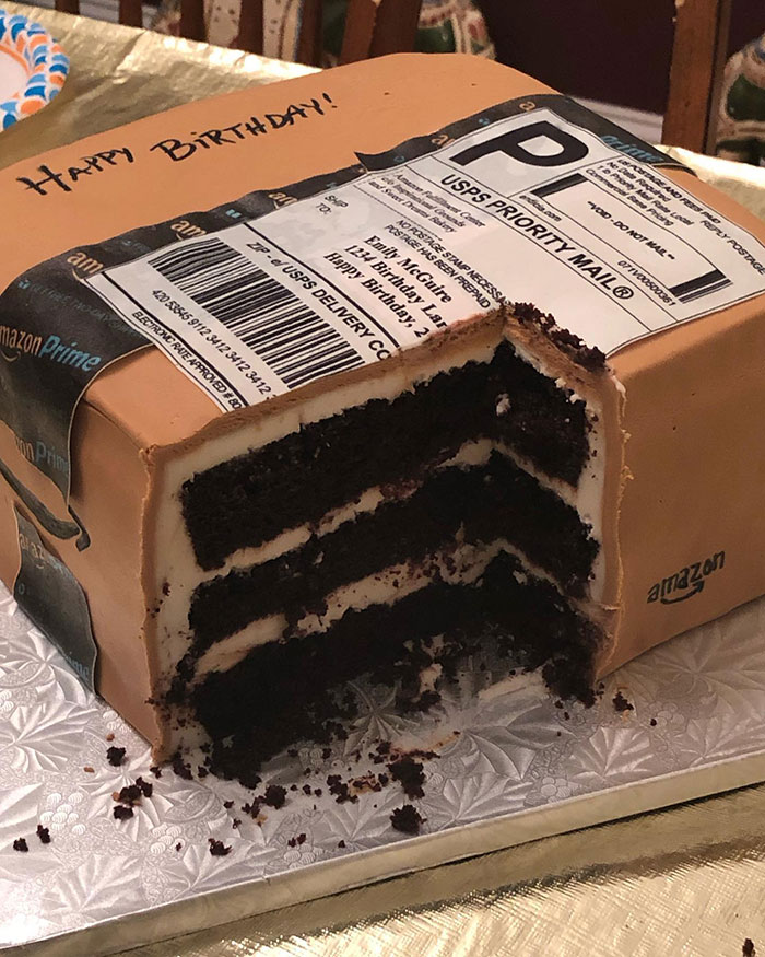 This Woman Loves Ordering From Amazon So Much That Her Husband Brought Her An Amazon Birthday Cake This Woman Loves Ordering From Amazon So Much That Her Husband Brought Her An Amazon Birthday Cake