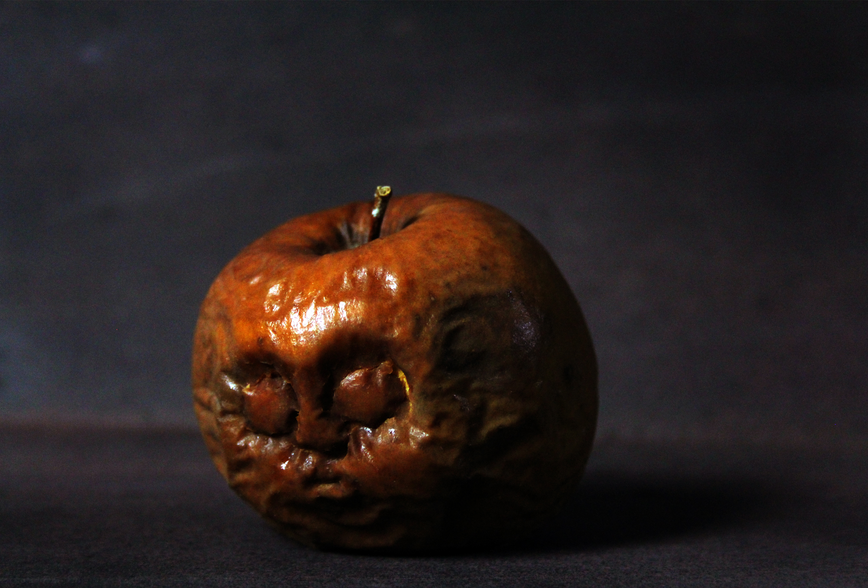 Decaying Apple Heads