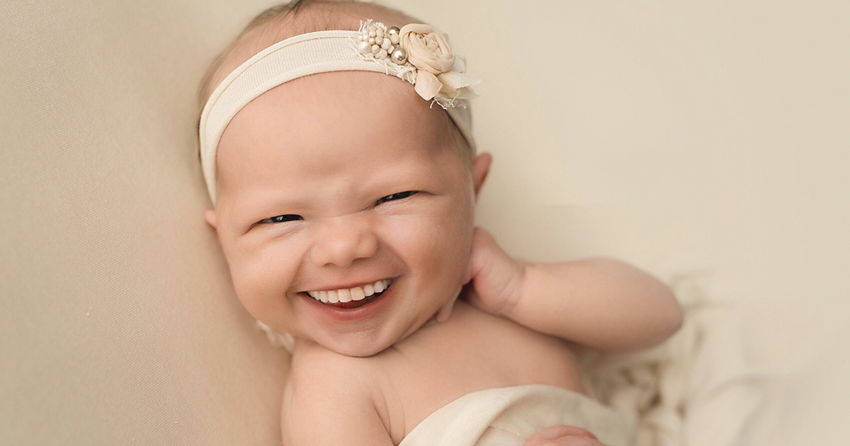 Nurse-Turned-Photographer Adds Smiles On Professional Baby Photos And It’s ...