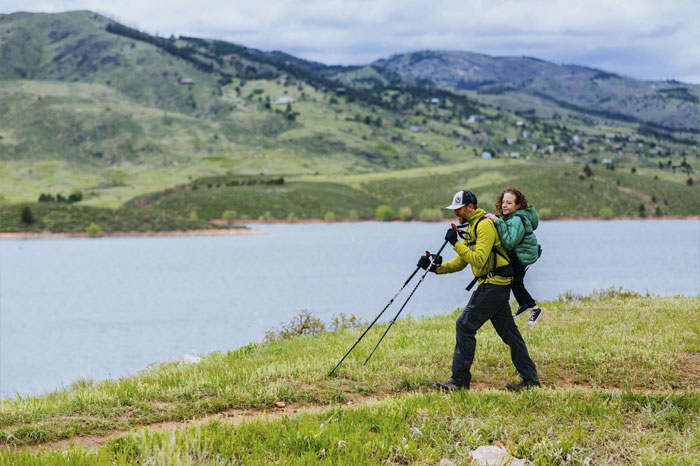 Woman Who Cannot Walk Forms A Duo With A Blind Man So They Could Go Hiking Together: 'He's The Legs, I'm The Eyes'