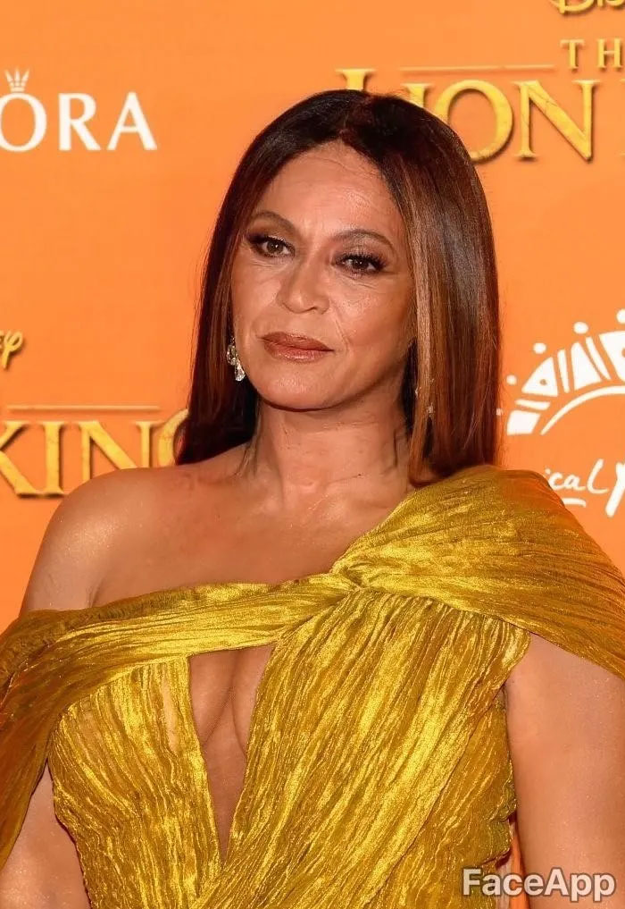 Faceapp-Age-Challenge-Old-Filter-Photos