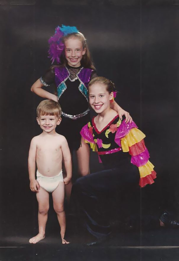 Who Doesn’t Love The Cheesy, Already Awkward Sister Recital Photos?