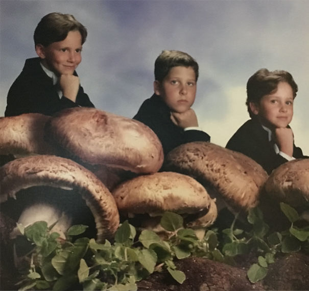 This Is Hanging In My Cousin’s House. They Hired A New Family Photographer That Year And Thought This Was A Great Idea