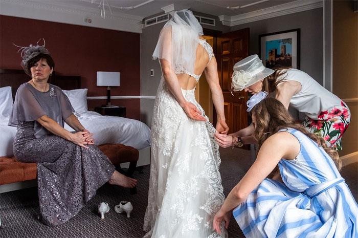 Funny-Wedding-Photography-Ian-Weldon