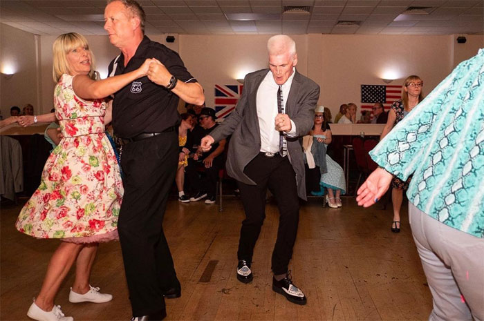 Funny-Wedding-Photography-Ian-Weldon