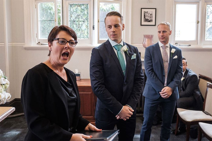 Funny-Wedding-Photography-Ian-Weldon