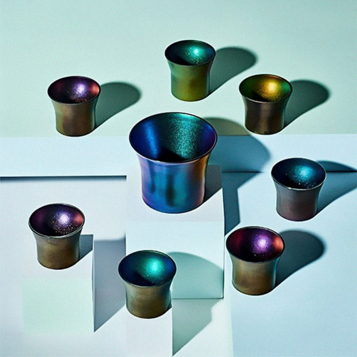 Clever Design Turns Ordinary Cups Into Liquid Galaxies When Something Is Poured Into Them Clever Design Turns Ordinary Cups Into Liquid Galaxies When Something Is Poured Into Them