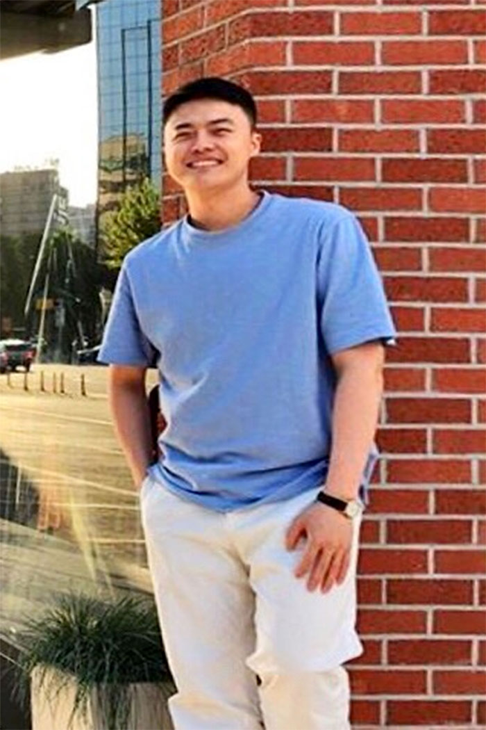 This Man Creates A Flotation Device To Save His Beloved Goldfish From Dying This Man Creates A Flotation Device To Save His Beloved Goldfish From Dying