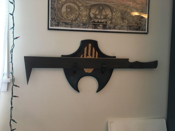 Woman Buys An Uruk-Hai Sword, Shows The World How Helpful It is In Daily Life (17 Pics) Woman Buys An Uruk-Hai Sword, Shows The World How Helpful It is In Daily Life (17 Pics)