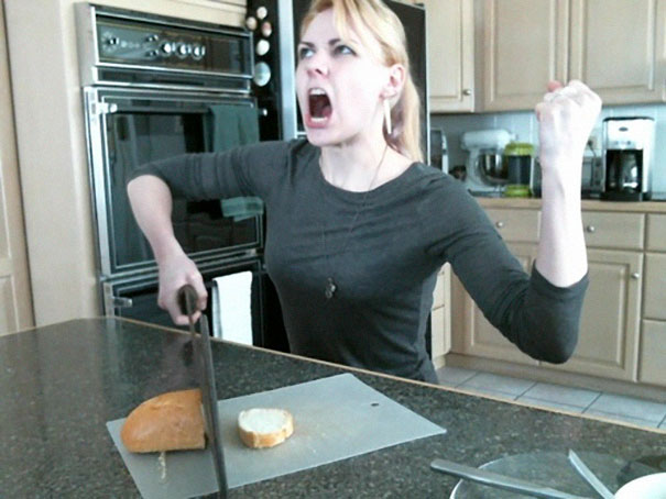 Woman Buys An Uruk-Hai Sword, Shows The World How Helpful It is In Daily Life (17 Pics)