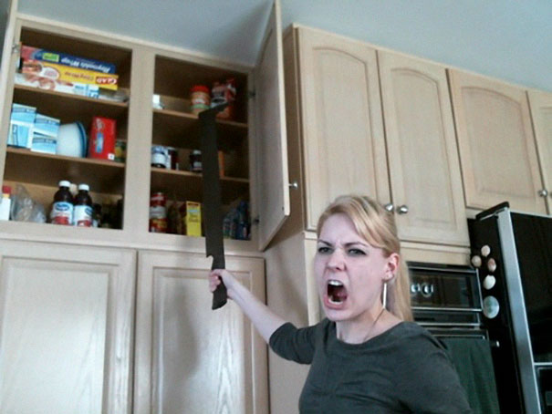 Woman Buys An Uruk-Hai Sword, Shows The World How Helpful It is In Daily Life (17 Pics) Woman Buys An Uruk-Hai Sword, Shows The World How Helpful It is In Daily Life (17 Pics)