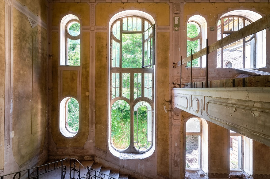 I Photographed Abandoned Buildings In One Of The Oldest Spa Resorts In The World (24 Pics) I Photographed Abandoned Buildings In One Of The Oldest Spa Resorts In The World (24 Pics)