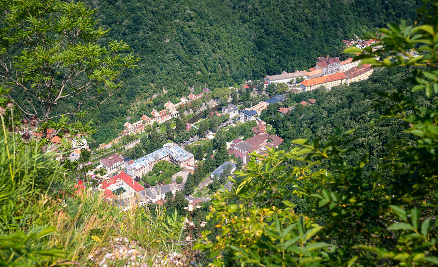 I Photographed Abandoned Buildings In One Of The Oldest Spa Resorts In The World (24 Pics) I Photographed Abandoned Buildings In One Of The Oldest Spa Resorts In The World (24 Pics)