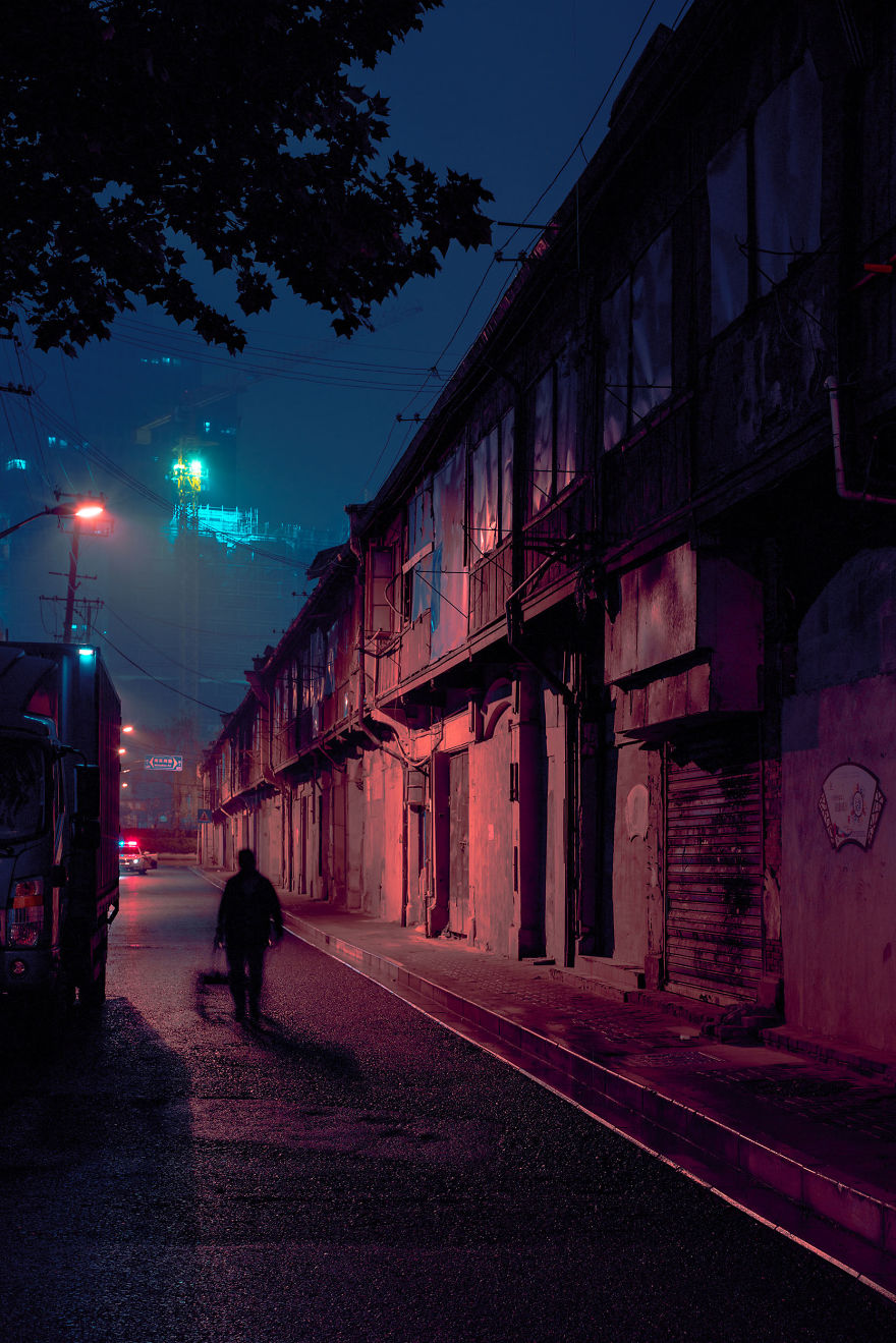 Photographer Captures Disappearing Shanghai Streets