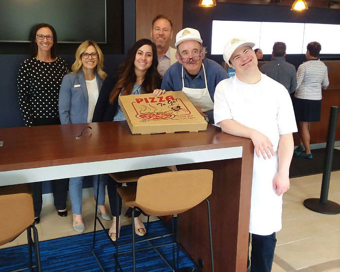 People Make Fun Of Special Needs Workers At Pizzability, Heartbroken Woman Asks People For Help People Make Fun Of Special Needs Workers At Pizzability, Heartbroken Woman Asks People For Help