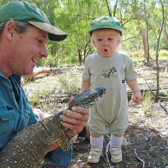 11 Pics Comparing Father And Son Irwins That Prove The Apple Does Not Fall Far From The Tree 11 Pics Comparing Father And Son Irwins That Prove The Apple Does Not Fall Far From The Tree