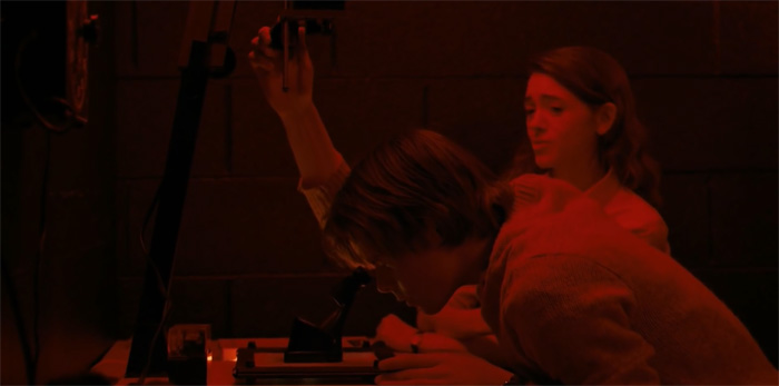 Stranger Things Fan Doesn't Know What A Darkroom Is, Goes Viral On Twitter