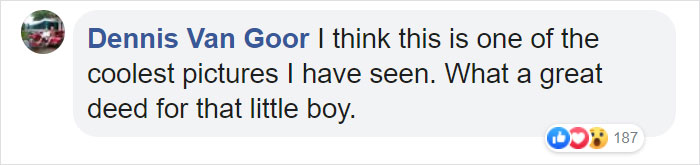 This 2-Year-Old Just Met A Footballer Who Was Born Without A Forearm, Too This 2-Year-Old Just Met A Footballer Who Was Born Without A Forearm, Too