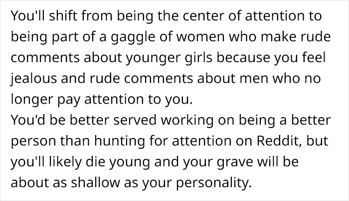 Instagram Model Uploads Her Pic To R/Roastme, Deletes Account After One Comment Goes Too Far Instagram Model Uploads Her Pic To R/Roastme, Deletes Account After One Comment Goes Too Far