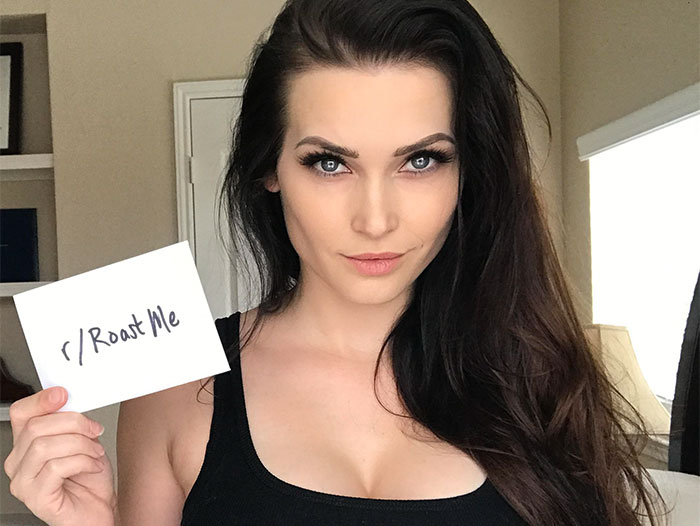 Instagram Model Uploads Her Pic To R/Roastme, Deletes Account After One Com...