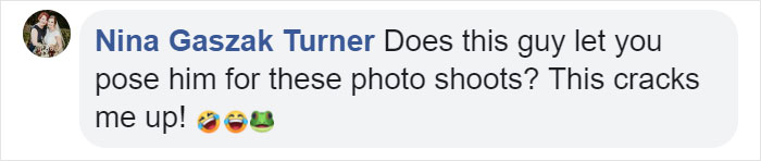 Woman Photographs Her Toad Doing Things In Her Dollhouse And People Love It (8 Pics) Woman Photographs Her Toad Doing Things In Her Dollhouse And People Love It (8 Pics)